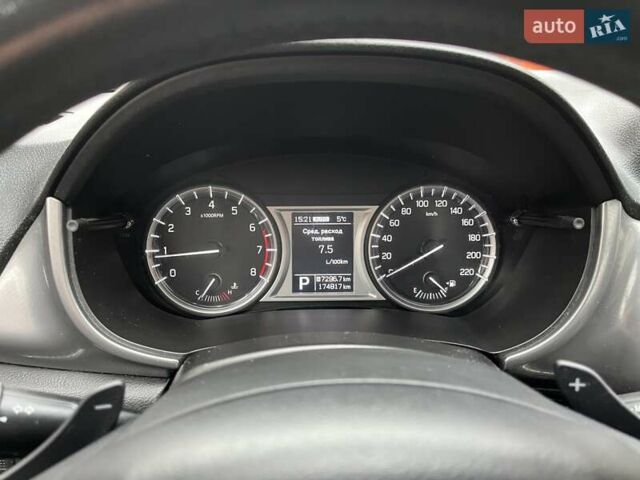 Бежевый Сузуки Витара, объемом двигателя 1.59 л и пробегом 175 тыс. км за 16000 $, фото 36 на Automoto.ua