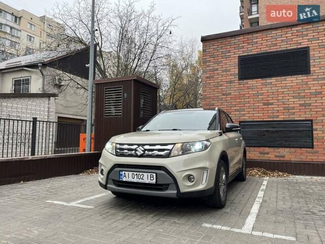 Бежевый Сузуки Витара, объемом двигателя 1.59 л и пробегом 175 тыс. км за 16000 $, фото 5 на Automoto.ua