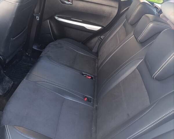 Бежевый Сузуки Витара, объемом двигателя 1.6 л и пробегом 263 тыс. км за 16200 $, фото 3 на Automoto.ua