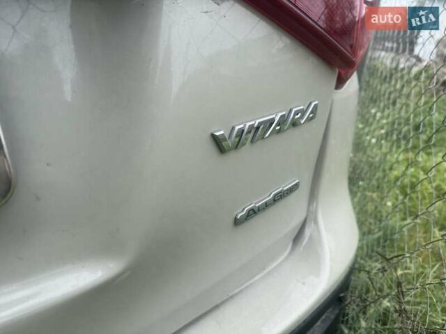Бежевий Сузукі Вітара, об'ємом двигуна 1 л та пробігом 20 тис. км за 5300 $, фото 5 на Automoto.ua