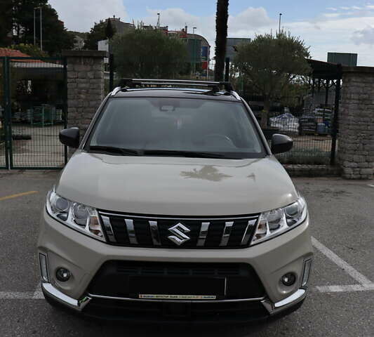 Бежевий Сузукі Вітара, об'ємом двигуна 1.37 л та пробігом 86 тис. км за 20500 $, фото 2 на Automoto.ua