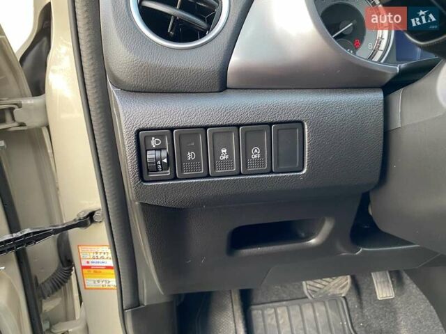 Бежевый Сузуки Витара, объемом двигателя 1.37 л и пробегом 22 тыс. км за 19600 $, фото 18 на Automoto.ua