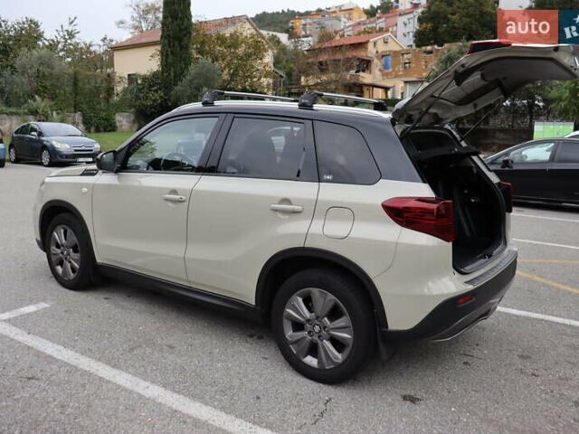 Бежевий Сузукі Вітара, об'ємом двигуна 1.37 л та пробігом 86 тис. км за 20500 $, фото 4 на Automoto.ua