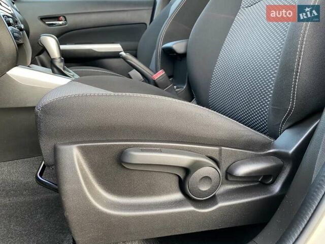 Бежевый Сузуки Витара, объемом двигателя 1.37 л и пробегом 22 тыс. км за 19600 $, фото 9 на Automoto.ua