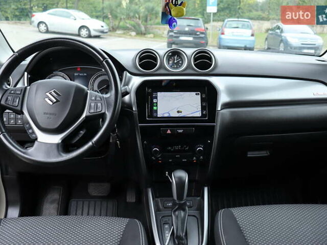 Бежевий Сузукі Вітара, об'ємом двигуна 1.37 л та пробігом 86 тис. км за 20500 $, фото 9 на Automoto.ua