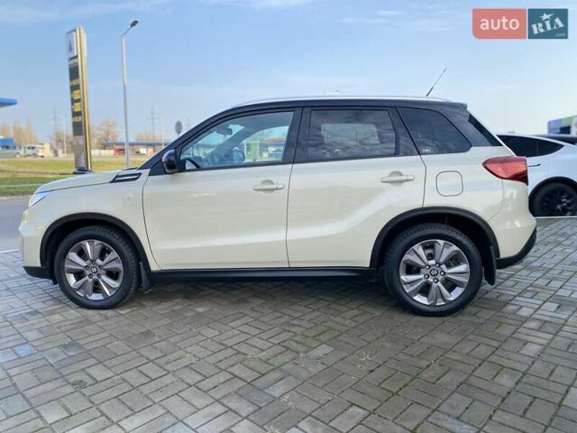 Бежевый Сузуки Витара, объемом двигателя 1.37 л и пробегом 22 тыс. км за 19600 $, фото 7 на Automoto.ua