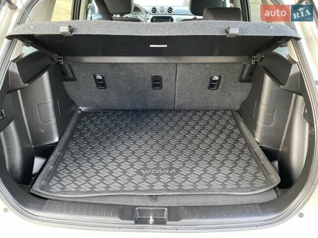 Бежевый Сузуки Витара, объемом двигателя 1.37 л и пробегом 22 тыс. км за 19600 $, фото 21 на Automoto.ua