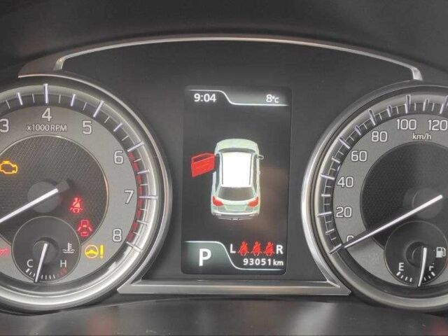 Черный Сузуки Витара, объемом двигателя 1 л и пробегом 93 тыс. км за 15500 $, фото 5 на Automoto.ua