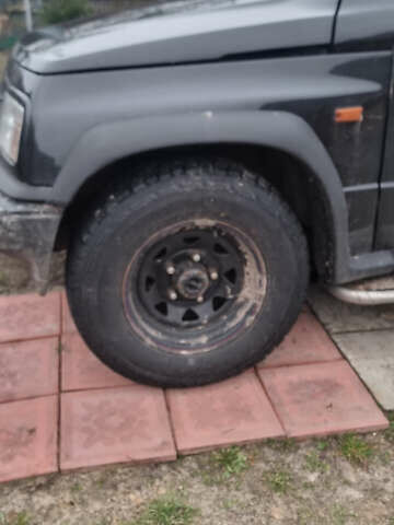 Черный Сузуки Витара, объемом двигателя 1.59 л и пробегом 303 тыс. км за 4950 $, фото 16 на Automoto.ua