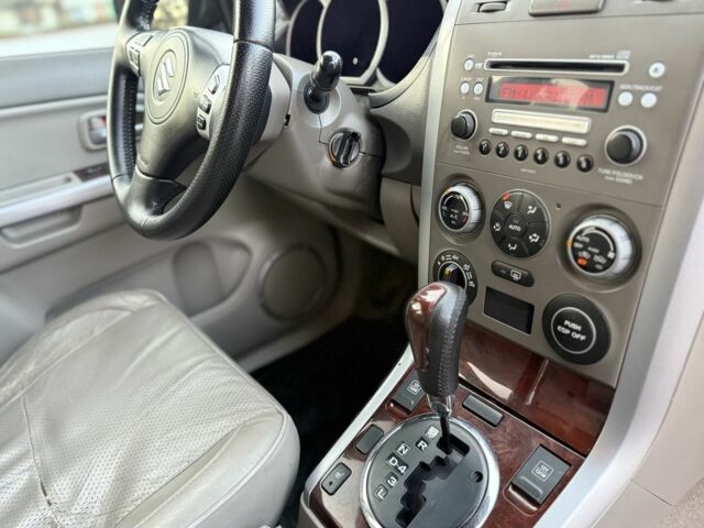 Черный Сузуки Витара, объемом двигателя 2.7 л и пробегом 225 тыс. км за 6500 $, фото 10 на Automoto.ua