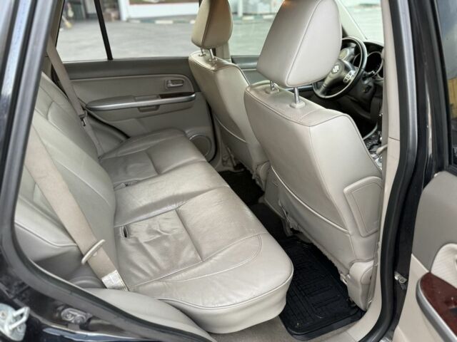 Черный Сузуки Витара, объемом двигателя 2.7 л и пробегом 225 тыс. км за 6500 $, фото 11 на Automoto.ua