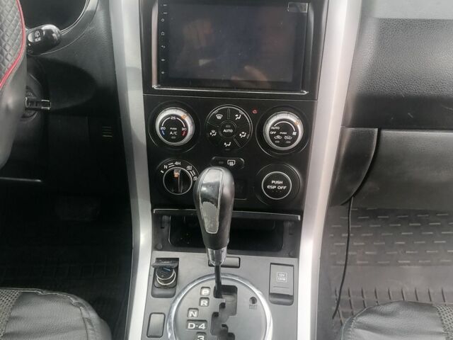 Черный Сузуки Витара, объемом двигателя 2.7 л и пробегом 285 тыс. км за 7500 $, фото 5 на Automoto.ua