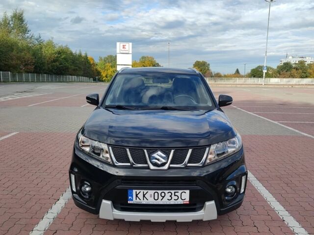 Черный Сузуки Витара, объемом двигателя 1.6 л и пробегом 108 тыс. км за 8400 $, фото 5 на Automoto.ua
