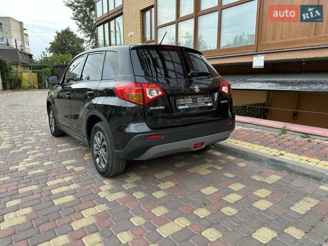Сузуки Витара 2017 в Киеве на Automoto.ua Черный Сузуки Витара, объемом двигателя 1.6 л и пробегом 95 тыс. км за 16199 $, фото 4 на Automoto.ua