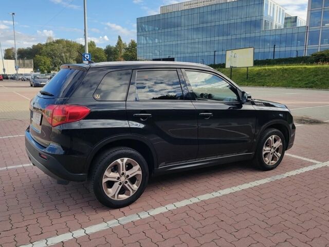 Черный Сузуки Витара, объемом двигателя 1.6 л и пробегом 108 тыс. км за 8400 $, фото 6 на Automoto.ua