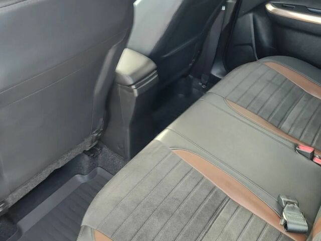 Черный Сузуки Витара, объемом двигателя 1.6 л и пробегом 108 тыс. км за 8400 $, фото 16 на Automoto.ua