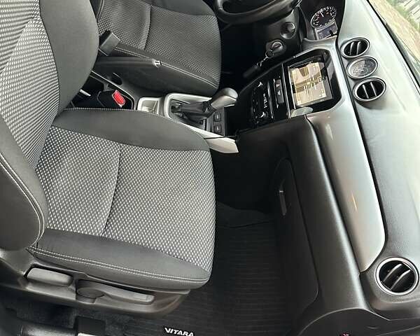 Сузуки Витара 2017 в Киеве на Automoto.ua Черный Сузуки Витара, объемом двигателя 1.6 л и пробегом 95 тыс. км за 16199 $, фото 13 на Automoto.ua