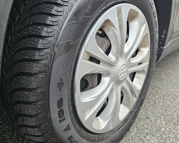 Черный Сузуки Витара, объемом двигателя 1.59 л и пробегом 158 тыс. км за 5700 $, фото 14 на Automoto.ua