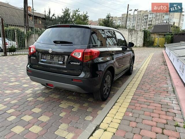 Сузуки Витара 2017 в Киеве на Automoto.ua Черный Сузуки Витара, объемом двигателя 1.6 л и пробегом 95 тыс. км за 16199 $, фото 2 на Automoto.ua