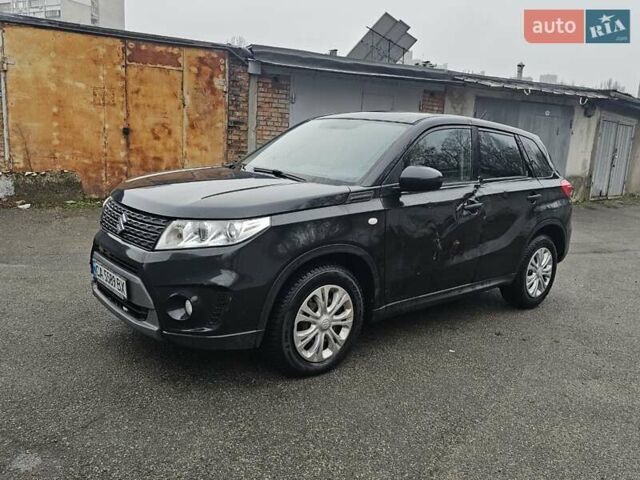 Черный Сузуки Витара, объемом двигателя 1.59 л и пробегом 158 тыс. км за 5700 $, фото 8 на Automoto.ua