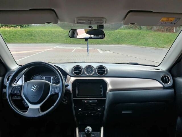 Черный Сузуки Витара, объемом двигателя 1.6 л и пробегом 108 тыс. км за 8400 $, фото 12 на Automoto.ua