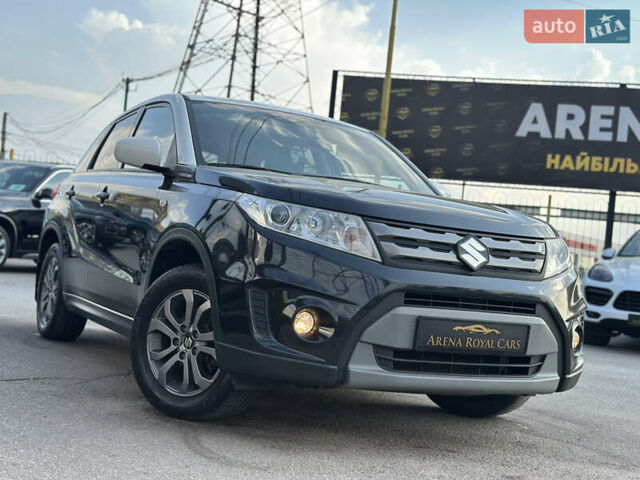 Черный Сузуки Витара, объемом двигателя 1.59 л и пробегом 130 тыс. км за 14900 $, фото 2 на Automoto.ua