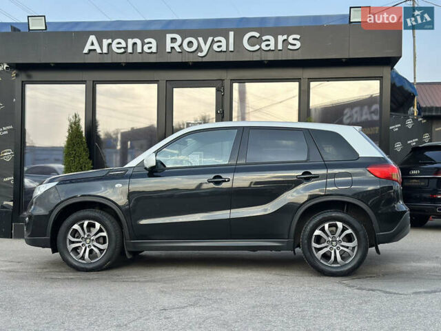 Черный Сузуки Витара, объемом двигателя 1.59 л и пробегом 130 тыс. км за 14900 $, фото 4 на Automoto.ua