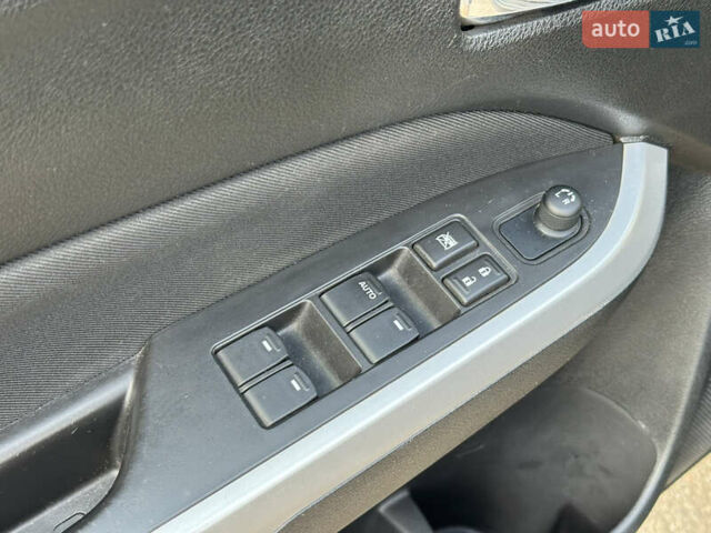 Черный Сузуки Витара, объемом двигателя 1.59 л и пробегом 130 тыс. км за 14900 $, фото 25 на Automoto.ua