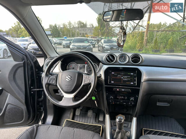 Черный Сузуки Витара, объемом двигателя 1.59 л и пробегом 130 тыс. км за 14900 $, фото 19 на Automoto.ua