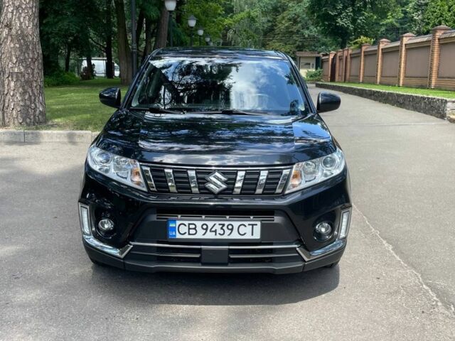 Сузуки Витара 2020 в Киеве на Automoto.ua Черный Сузуки Витара, объемом двигателя 1.6 л и пробегом 116 тыс. км за 21999 $, фото 3 на Automoto.ua