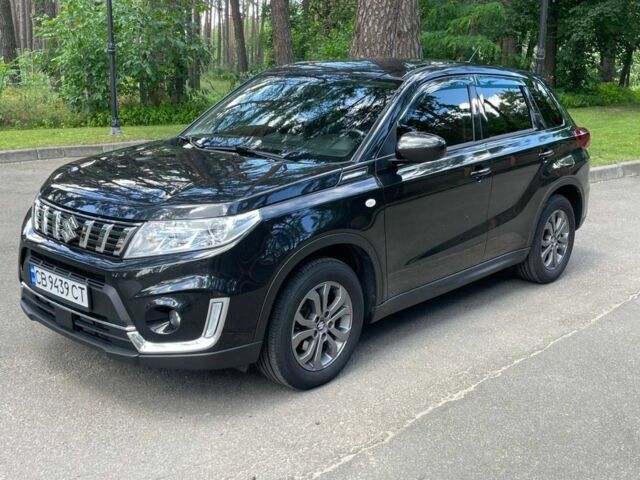 Сузуки Витара 2020 в Киеве на Automoto.ua Черный Сузуки Витара, объемом двигателя 1.6 л и пробегом 116 тыс. км за 21999 $, фото 2 на Automoto.ua