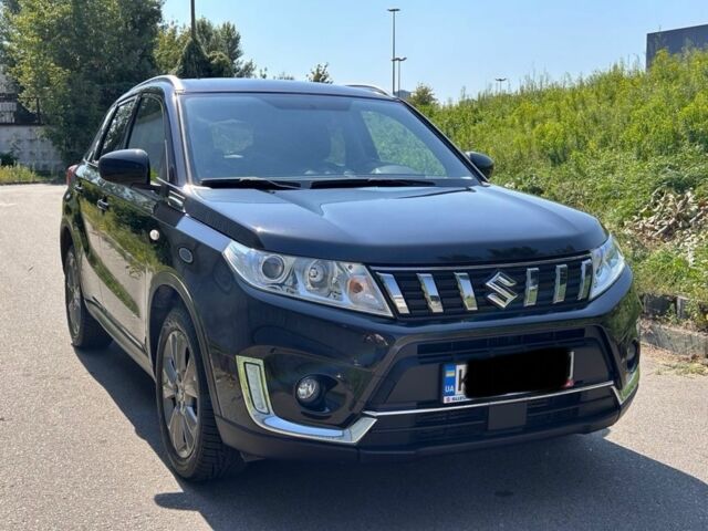 Сузуки Витара 2020 в Киеве на Automoto.ua Черный Сузуки Витара, объемом двигателя 1.4 л и пробегом 18 тыс. км за 19000 $, фото 1 на Automoto.ua