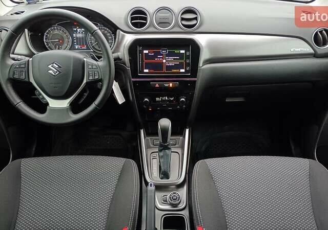 Черный Сузуки Витара, объемом двигателя 1.37 л и пробегом 2 тыс. км за 21501 $, фото 7 на Automoto.ua