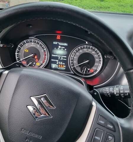 Чорний Сузукі Вітара, об'ємом двигуна 1.59 л та пробігом 121 тис. км за 17000 $, фото 4 на Automoto.ua