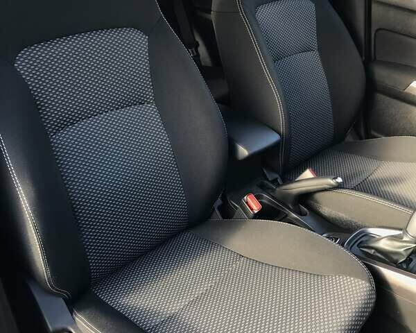 Черный Сузуки Витара, объемом двигателя 1.37 л и пробегом 7 тыс. км за 23400 $, фото 18 на Automoto.ua