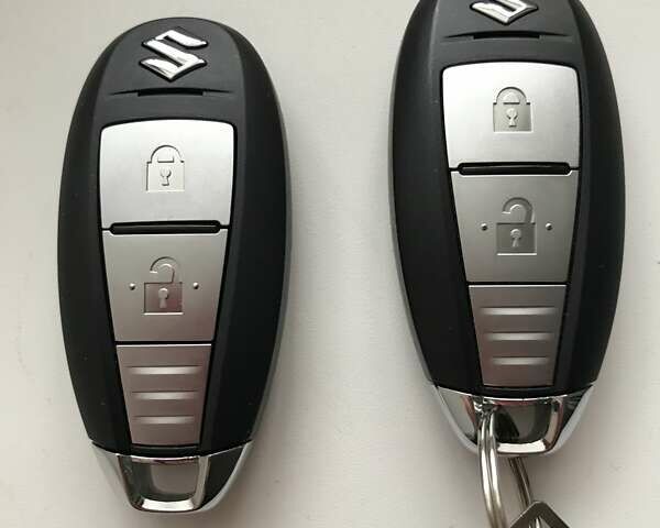 Черный Сузуки Витара, объемом двигателя 1.37 л и пробегом 7 тыс. км за 23400 $, фото 20 на Automoto.ua