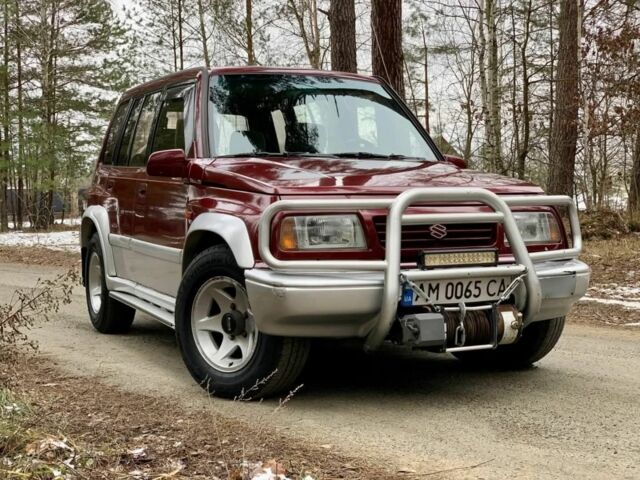 Красный Сузуки Витара, объемом двигателя 1.6 л и пробегом 91 тыс. км за 4500 $, фото 1 на Automoto.ua