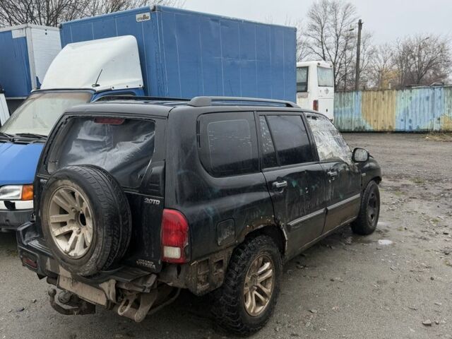 Красный Сузуки Витара, объемом двигателя 0 л и пробегом 250 тыс. км за 999 $, фото 3 на Automoto.ua