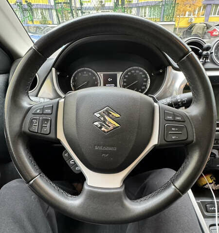 Красный Сузуки Витара, объемом двигателя 1.59 л и пробегом 124 тыс. км за 17980 $, фото 19 на Automoto.ua