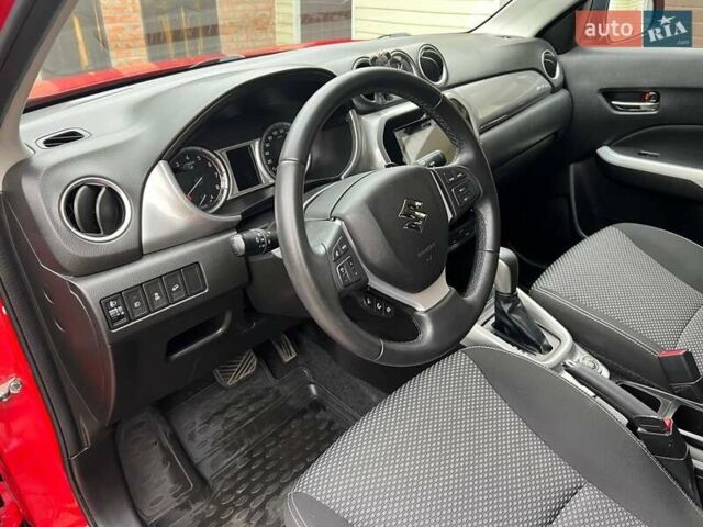 Красный Сузуки Витара, объемом двигателя 1.6 л и пробегом 60 тыс. км за 18500 $, фото 10 на Automoto.ua