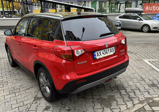Красный Сузуки Витара, объемом двигателя 1.59 л и пробегом 124 тыс. км за 17980 $, фото 4 на Automoto.ua