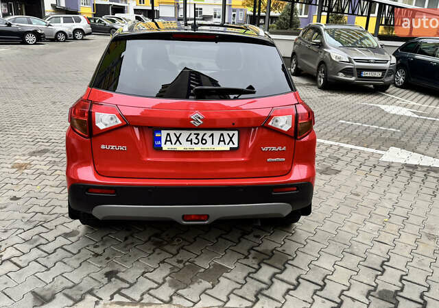 Красный Сузуки Витара, объемом двигателя 1.59 л и пробегом 124 тыс. км за 17980 $, фото 5 на Automoto.ua