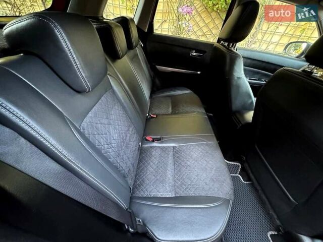 Красный Сузуки Витара, объемом двигателя 1 л и пробегом 60 тыс. км за 16700 $, фото 23 на Automoto.ua