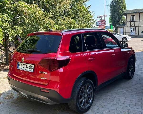 Красный Сузуки Витара, объемом двигателя 1.37 л и пробегом 131 тыс. км за 19000 $, фото 2 на Automoto.ua