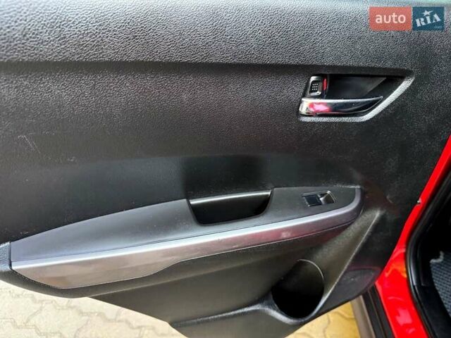 Красный Сузуки Витара, объемом двигателя 1 л и пробегом 60 тыс. км за 16700 $, фото 19 на Automoto.ua