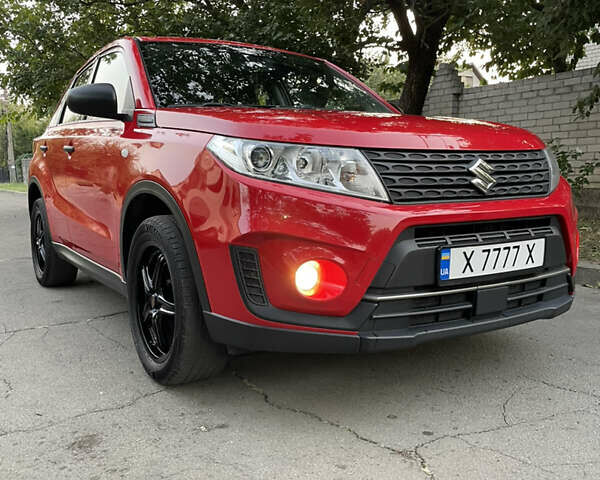 Красный Сузуки Витара, объемом двигателя 0 л и пробегом 46 тыс. км за 12999 $, фото 9 на Automoto.ua