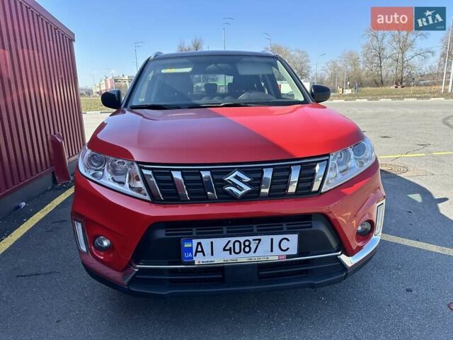 Красный Сузуки Витара, объемом двигателя 1 л и пробегом 83 тыс. км за 17900 $, фото 1 на Automoto.ua
