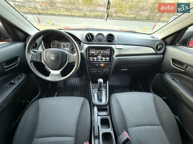 Красный Сузуки Витара, объемом двигателя 1.59 л и пробегом 111 тыс. км за 18700 $, фото 18 на Automoto.ua