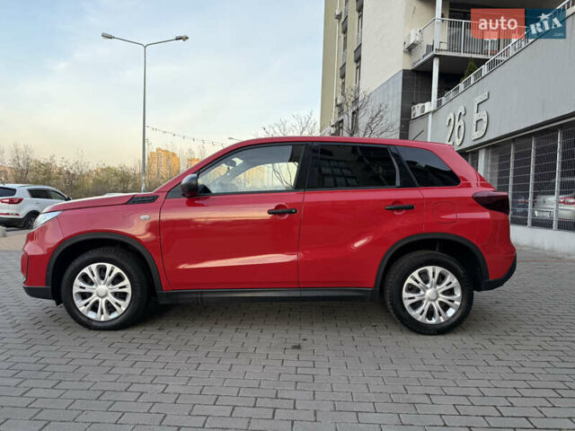 Красный Сузуки Витара, объемом двигателя 1.59 л и пробегом 111 тыс. км за 18700 $, фото 7 на Automoto.ua