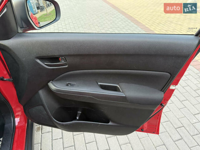 Красный Сузуки Витара, объемом двигателя 1.59 л и пробегом 111 тыс. км за 18700 $, фото 8 на Automoto.ua